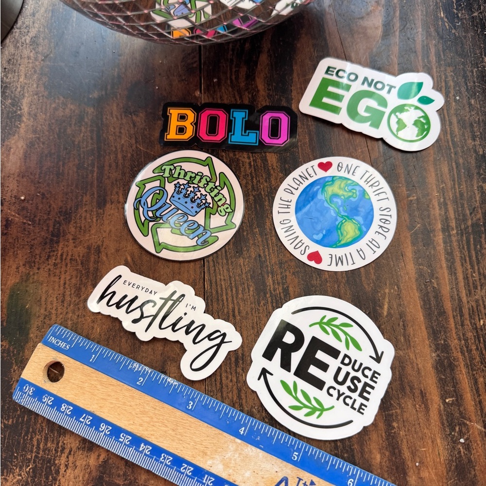 Eco-Friendly Sticker Set with Colorful Designs - Picture 2 of 11